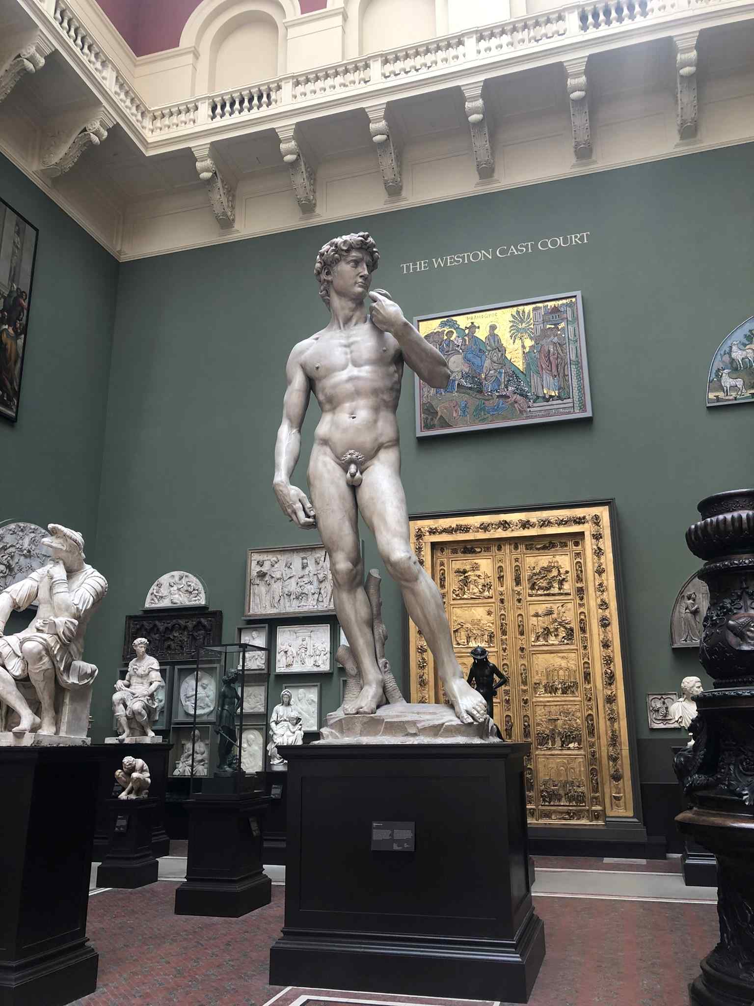 England Landmarks - V&A Museum